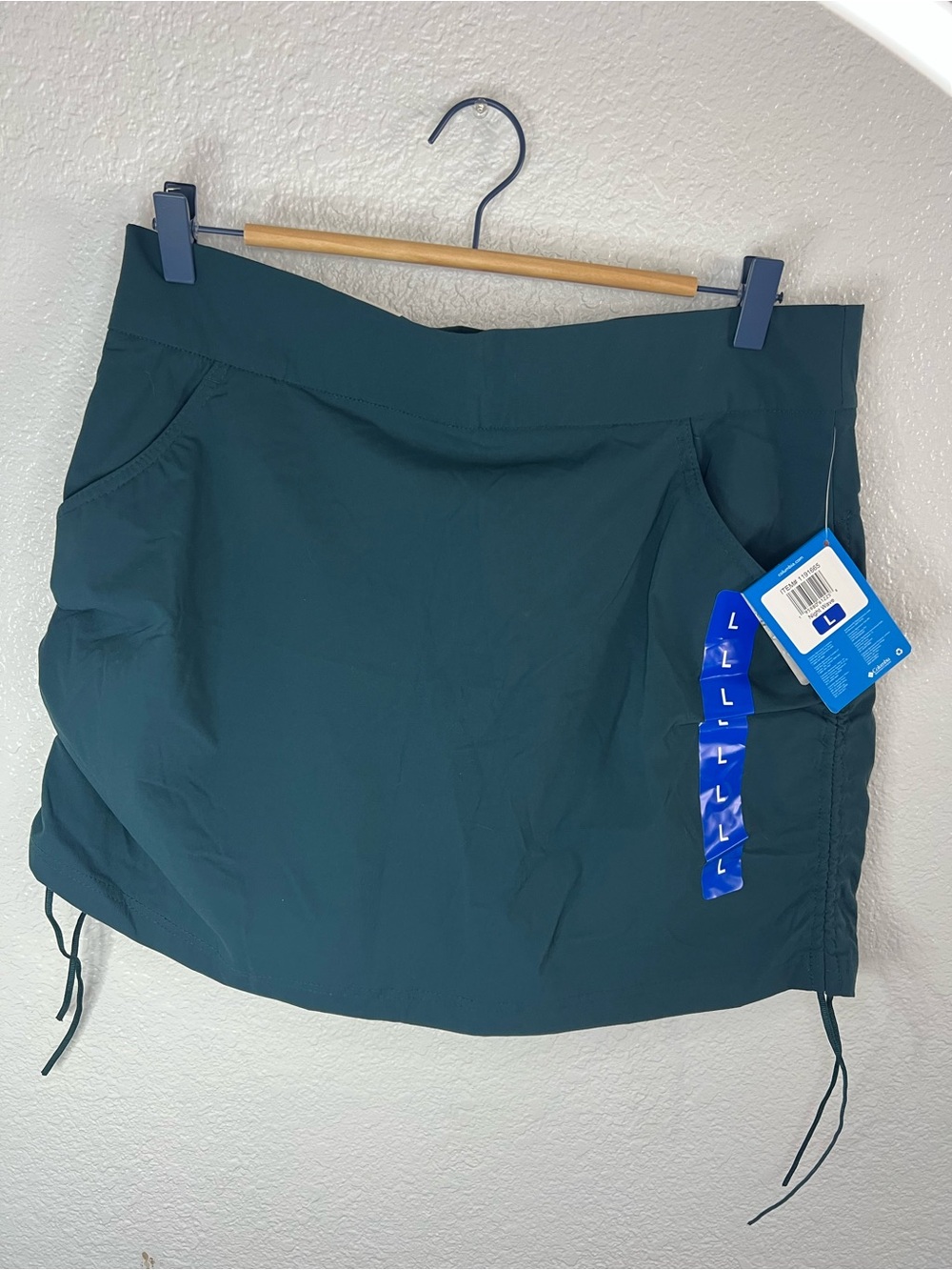 Columbia Women's Dark Teal Skort